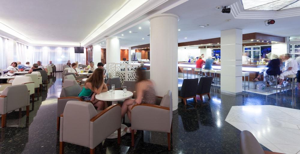 Hotel Mariant S'Illot  Εξωτερικό φωτογραφία